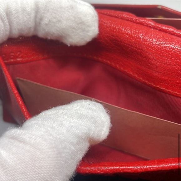 Miu Miu Wallet - new in box (box is slightly damaged) - Picture 5 of 6